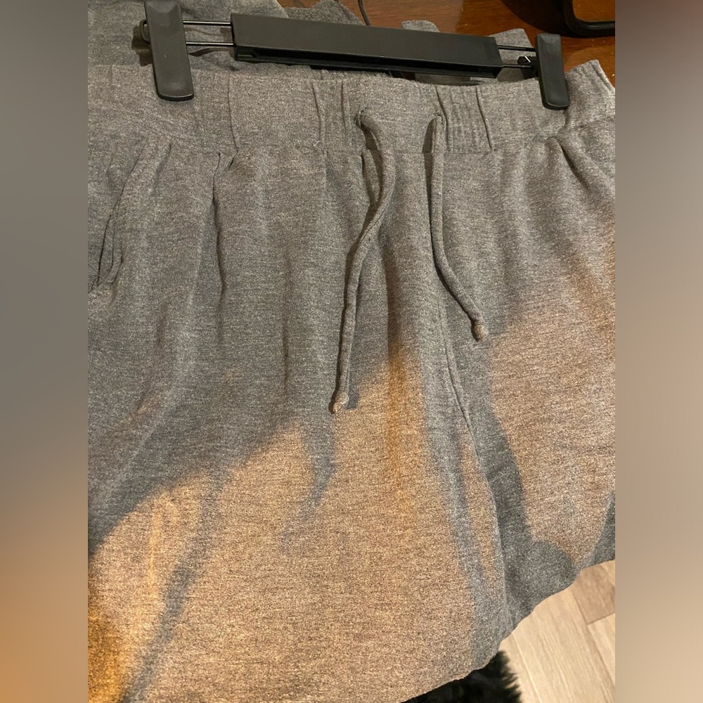 Express Sweatpants - Picture 5 of 5